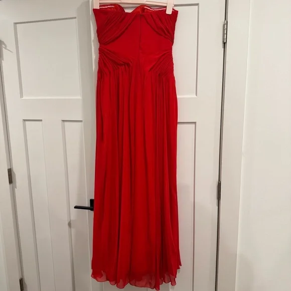 Badgley Mischka Celebrity Gown, Red Chiffon, Size 4 - Picture 9 of 15